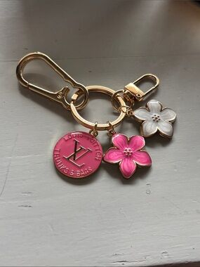 Louis Vuitton zipper pull keychain